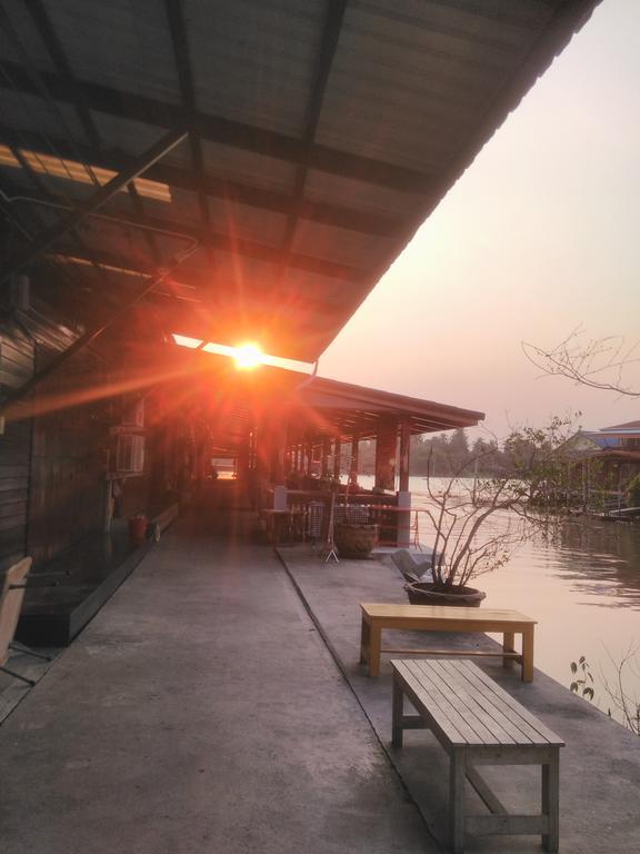Patchaya Guesthouse Amphava Kültér fotó